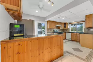 12145 Begonia Way, Cooper City, FL 33026 - Photo 7