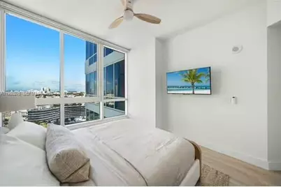 100 S Pointe Dr #1701, Miami Beach, FL 33139 - Photo 11