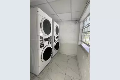 2500 SW 6th St #404, Miami, FL 33135 - Photo 3