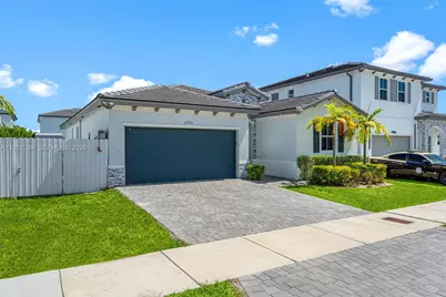 12731 SW 213th St, Miami, FL 33177 - Photo 3