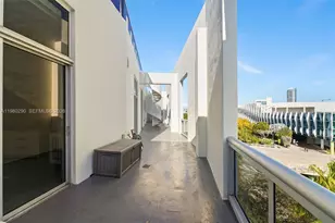 2001 Meridian Ave, Miami Beach, FL 33139 - Photo 9