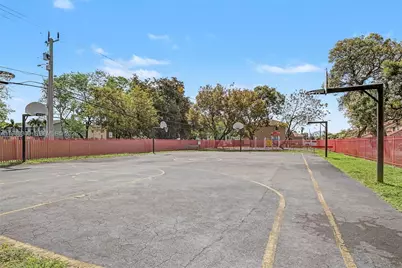 6525 W 26th Dr #204-37, Hialeah, FL 33016 - Photo 27