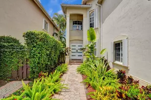 11008 NW 73rd St, Doral, FL 33178 - Photo 1