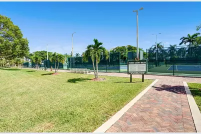11008 NW 73rd St, Doral, FL 33178 - Photo 87