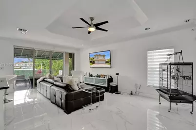 11008 NW 73rd St, Doral, FL 33178 - Photo 17