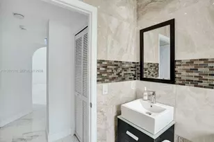 11008 NW 73rd St, Doral, FL 33178 - Photo 55