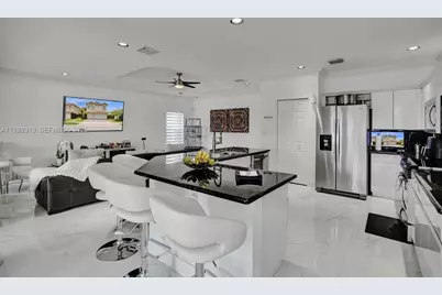 11008 NW 73rd St, Doral, FL 33178 - Photo 25