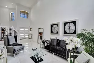 11008 NW 73rd St, Doral, FL 33178 - Photo 15