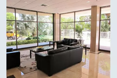 400 Kings Point Dr #812, Sunny Isles Beach, FL 33160 - Photo 5