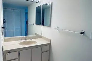 11111 Biscayne Blvd, Miami, FL 33181 - Photo 23