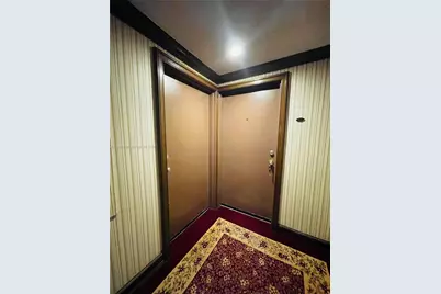 11111 Biscayne Blvd #4E, Miami, FL 33181 - Photo 19