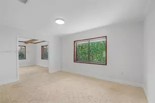 13621 SW 103rd Ave, Miami, FL 33176 - Photo 15