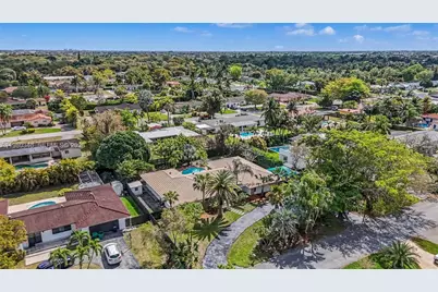 13621 SW 103rd Ave, Miami, FL 33176 - Photo 49