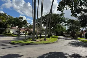 17340 NW 63rd Ave, Hialeah, FL 33015 - Photo 5