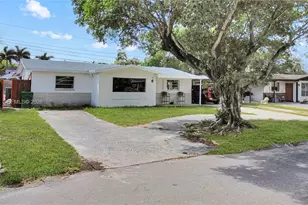 5220 SW 57th St, Davie, FL 33314 - Photo 1