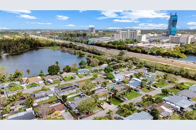 5220 SW 57th St, Davie, FL 33314 - Photo 5