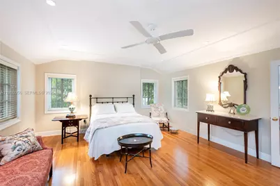 1036 S Greenway Dr, Coral Gables, FL 33134 - Photo 25