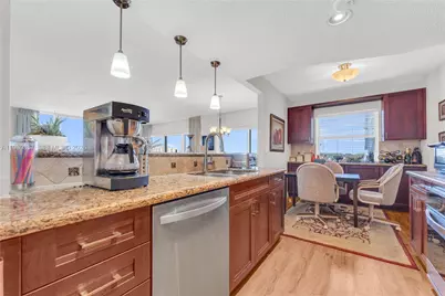 3800 Hillcrest Dr #511, Hollywood, FL 33021 - Photo 11