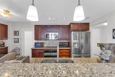 3800 Hillcrest Dr #511, Hollywood, FL 33021 - Photo 13