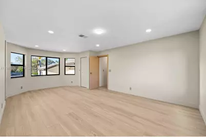 10790 Haydn Dr, Boca Raton, FL 33498 - Photo 23