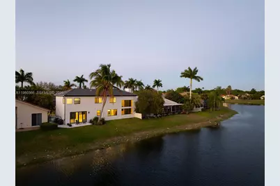 10790 Haydn Dr, Boca Raton, FL 33498 - Photo 49