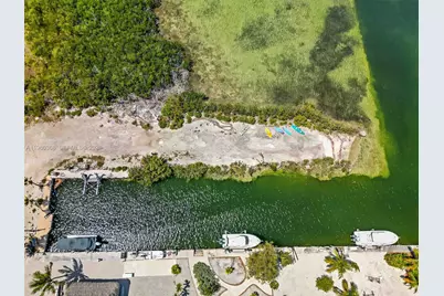 1557 Long Beach Dr, Big Pine, FL 33043 - Photo 7