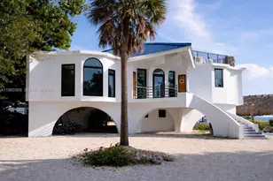 1557 Long Beach Dr, Big Pine, FL 33043 - Photo 3