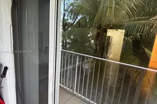 637 SW 3rd St, Miami, FL 33130 - Photo 15