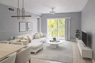 637 SW 3rd St, Miami, FL 33130 - Photo 3