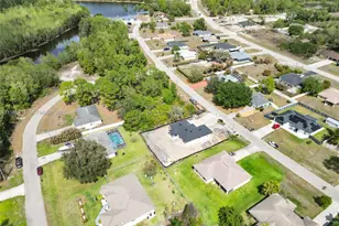 638 Dauphine Ave S, Lehigh Acres, FL 33974 - Photo 7