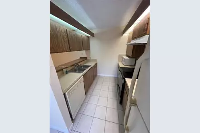 237 Charter Way #237, West Palm Beach, FL 33407 - Photo 11