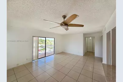 505 S Pine Island Rd #401B, Plantation, FL 33324 - Photo 5