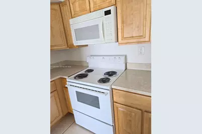 505 S Pine Island Rd #401B, Plantation, FL 33324 - Photo 7