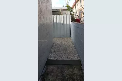 2223 NW 32nd St, Miami, FL 33142 - Photo 25