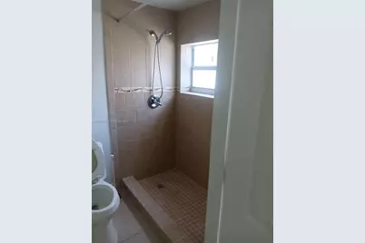 2223 NW 32nd St, Miami, FL 33142 - Photo 37