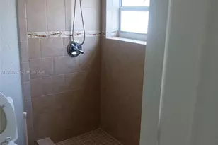 2223 NW 32nd St, Miami, FL 33142 - Photo 37