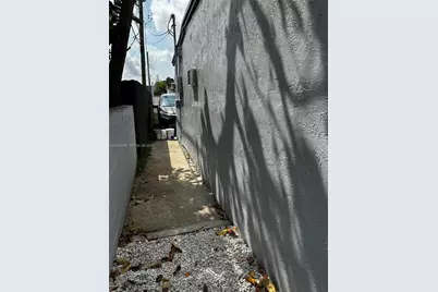 2223 NW 32nd St, Miami, FL 33142 - Photo 43