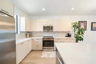 4648 NW 83rd Ave, Doral, FL 33166 - Photo 11