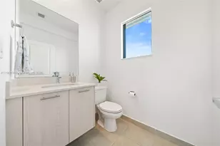 4648 NW 83rd Ave, Doral, FL 33166 - Photo 33