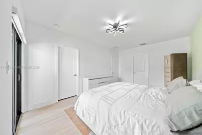 4648 NW 83rd Ave, Doral, FL 33166 - Photo 17