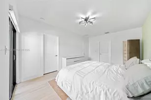 4648 NW 83rd Ave, Doral, FL 33166 - Photo 17