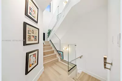 4648 NW 83rd Ave, Doral, FL 33166 - Photo 15