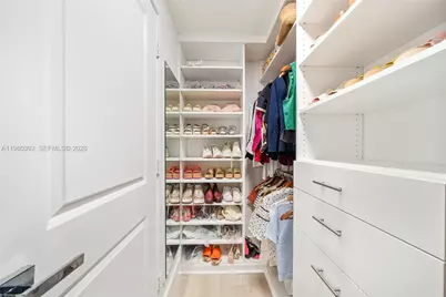 4648 NW 83rd Ave, Doral, FL 33166 - Photo 19