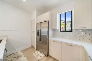 4648 NW 83rd Ave, Doral, FL 33166 - Photo 13