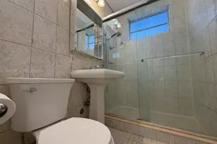 4710 Pine Tree Dr, Miami Beach, FL 33140 - Photo 21