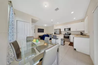 2699 SE 19th St, Homestead, FL 33035 - Photo 17
