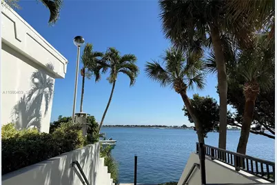 1901 Brickell Ave #B1407, Miami, FL 33129 - Photo 31