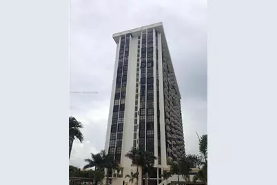 1901 Brickell Ave #B1407, Miami, FL 33129 - Photo 3