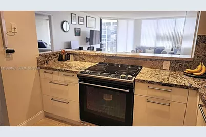 1901 Brickell Ave #B1407, Miami, FL 33129 - Photo 15