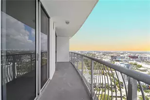 1750 N Bayshore Dr, Miami, FL 33132 - Photo 9